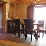 Glowstone Apartman Kalonioí